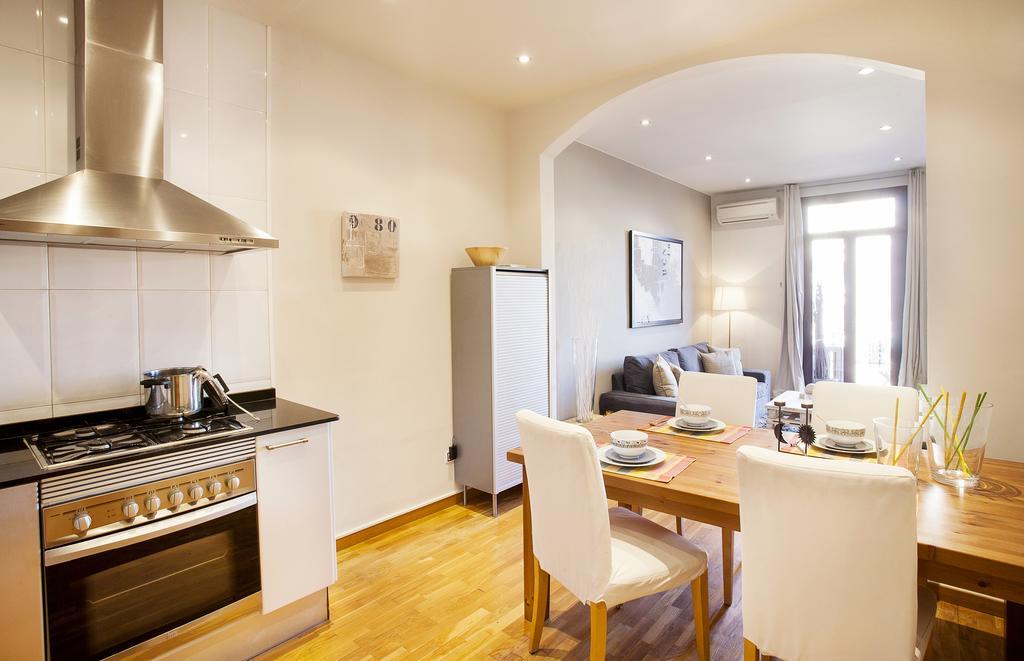 Apartments Barcelona & Home Deco Viladomat Экстерьер фото