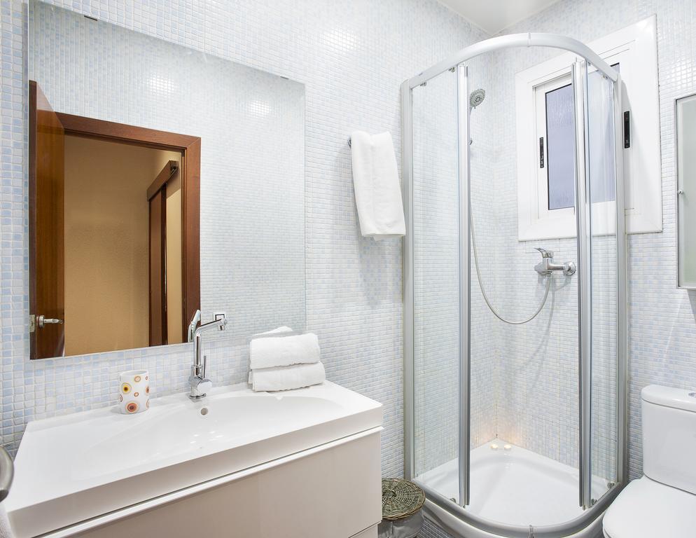 Apartments Barcelona & Home Deco Viladomat Экстерьер фото