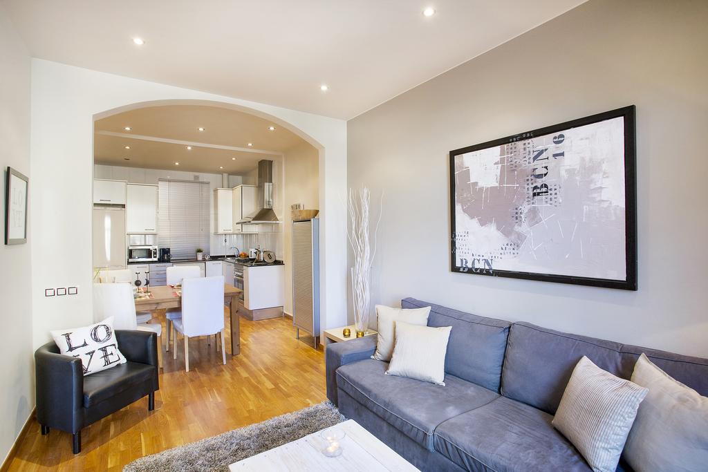 Apartments Barcelona & Home Deco Viladomat Экстерьер фото