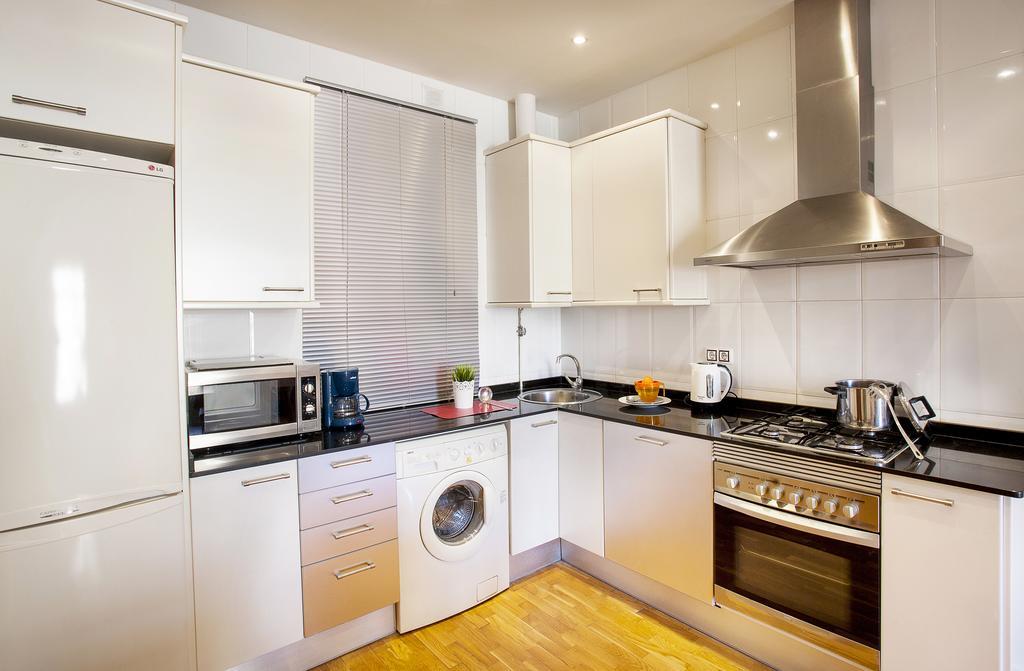 Apartments Barcelona & Home Deco Viladomat Экстерьер фото